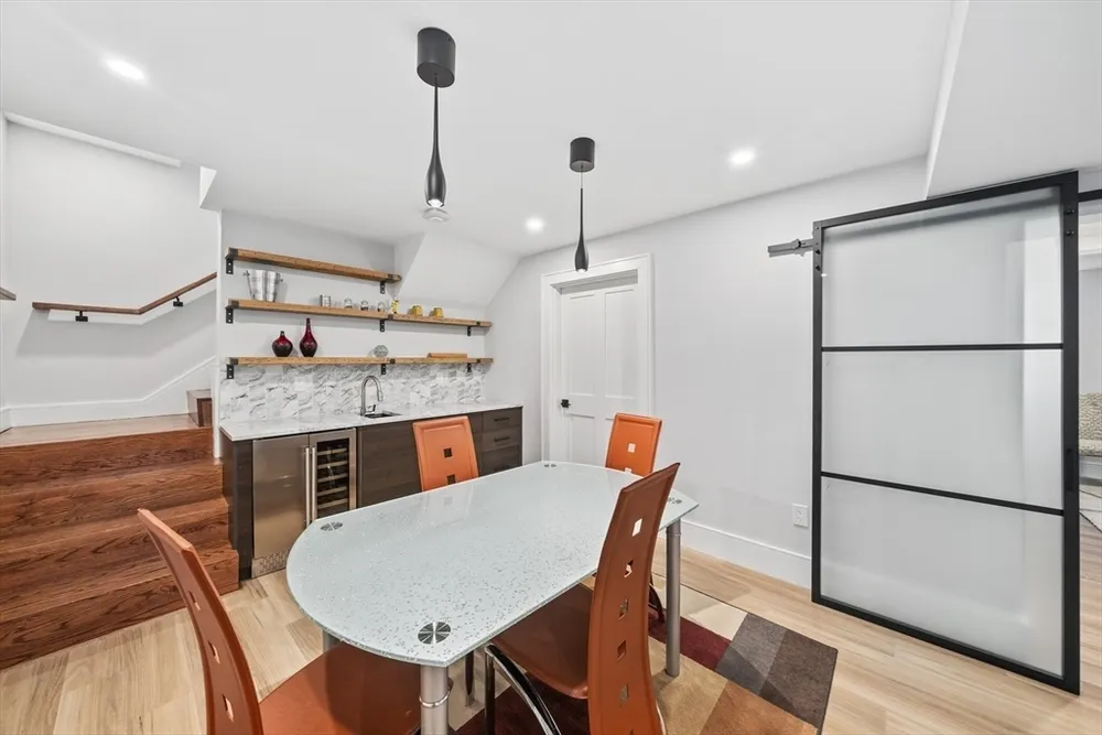 300 Elliot St, Newton, MA 02464