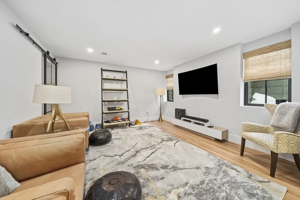 300 Elliot St, Newton, MA 02464