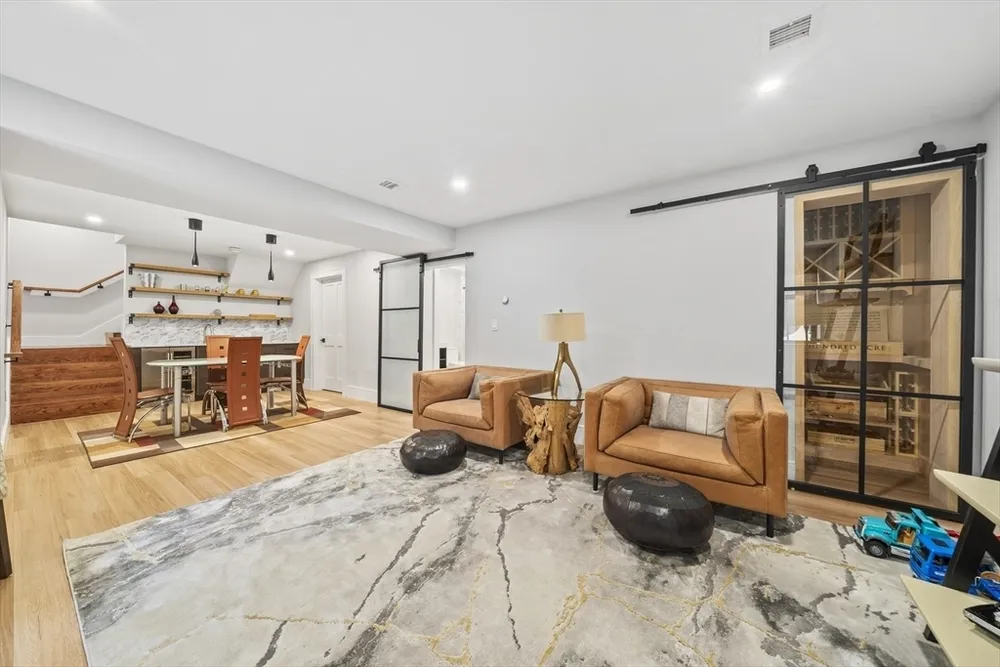 300 Elliot St, Newton, MA 02464