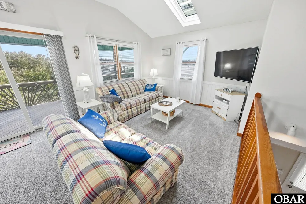 3629 Goosander St, Kitty Hawk, NC 27949