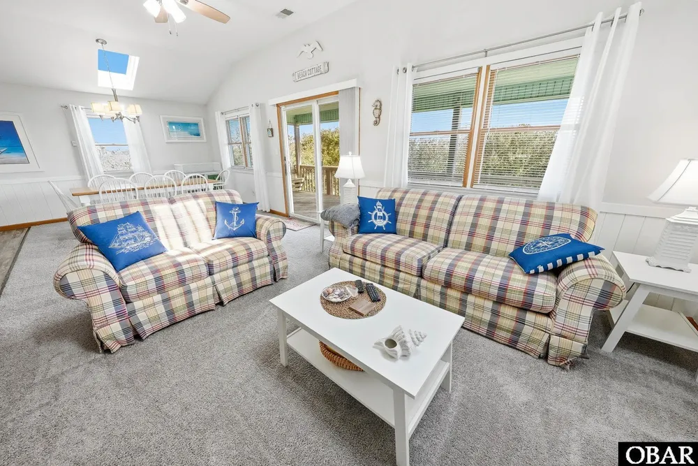 3629 Goosander St, Kitty Hawk, NC 27949