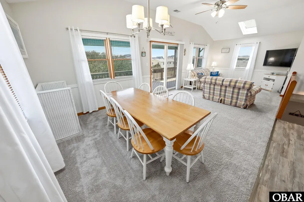 3629 Goosander St, Kitty Hawk, NC 27949