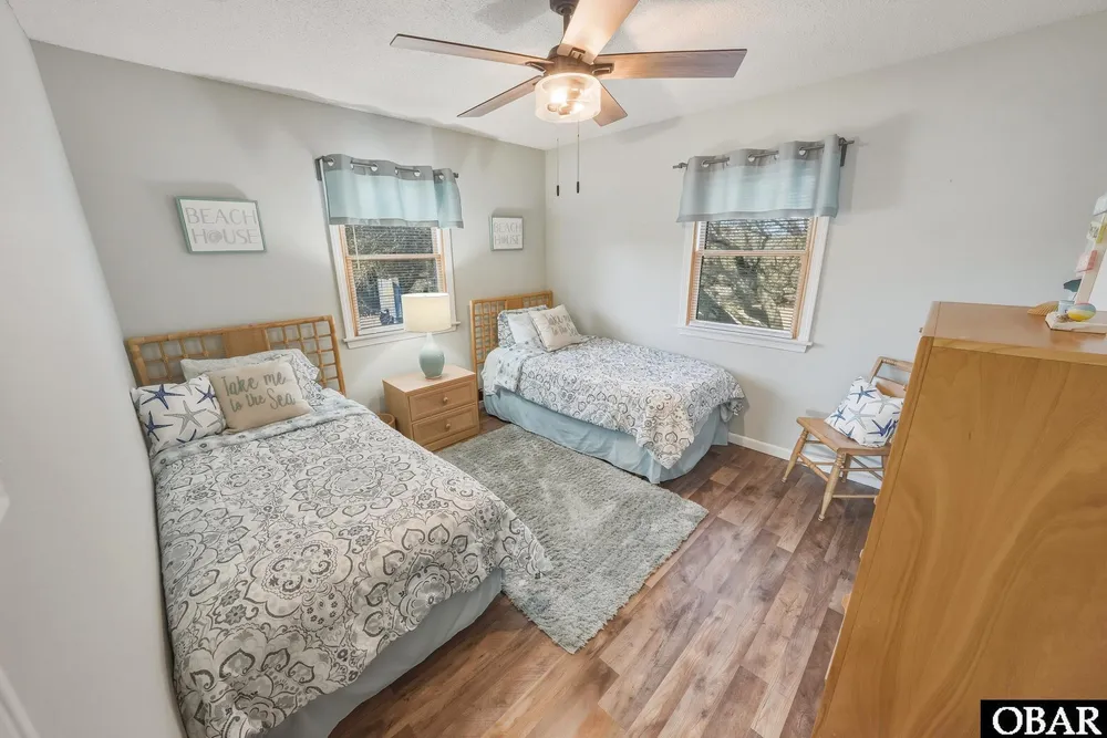 3629 Goosander St, Kitty Hawk, NC 27949