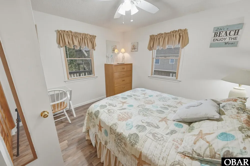 3629 Goosander St, Kitty Hawk, NC 27949