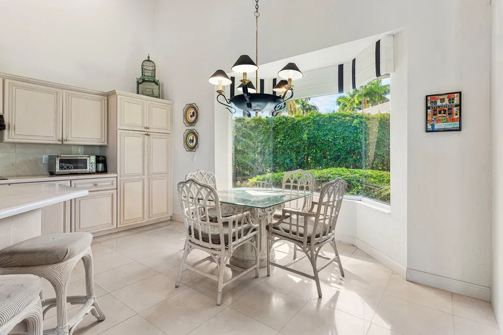 17571 Bocaire Way, Boca Raton, FL 33487