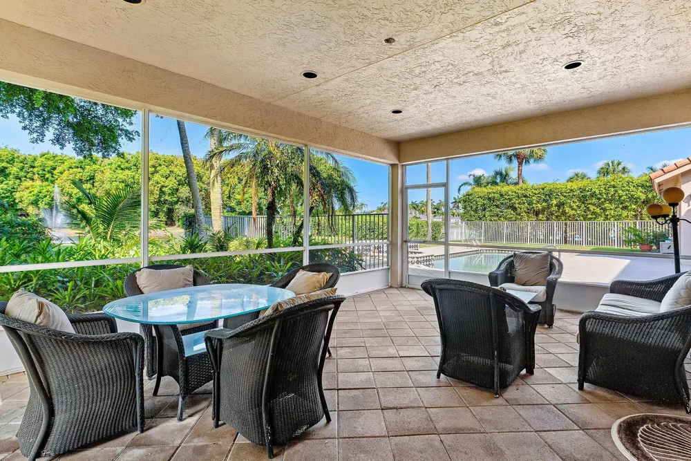 17571 Bocaire Way, Boca Raton, FL 33487