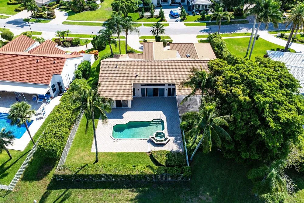 17571 Bocaire Way, Boca Raton, FL 33487