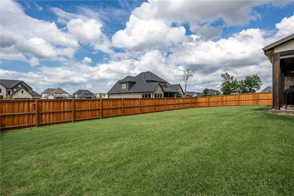W Migration Way, Bentonville, AR 72713