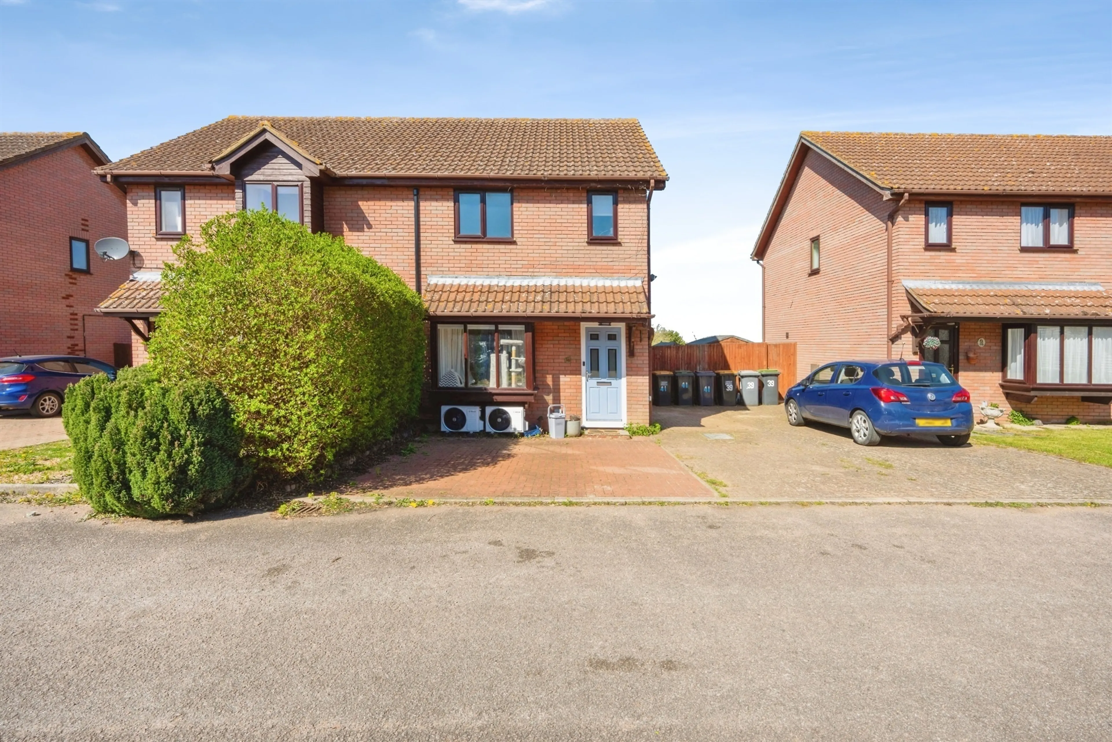 Property photo 0