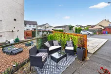Love Street, Kilwinning