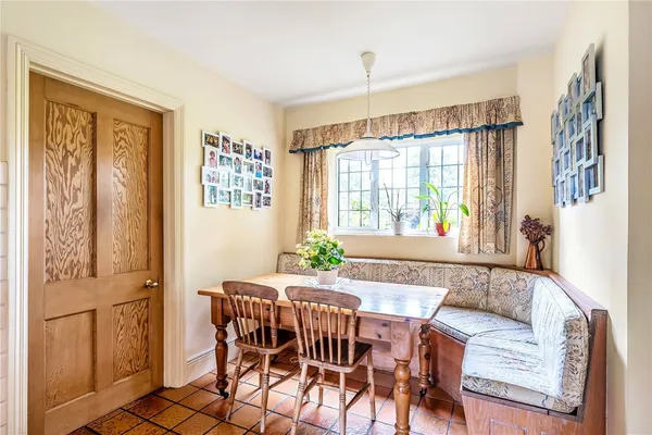 Blackborough Road, Reigate, RH2 photo 11