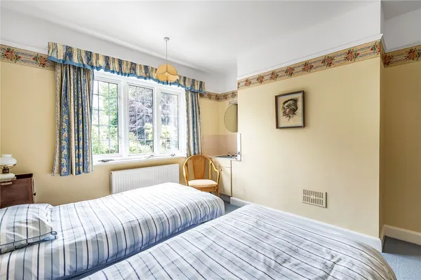 Blackborough Road, Reigate, RH2 photo 17