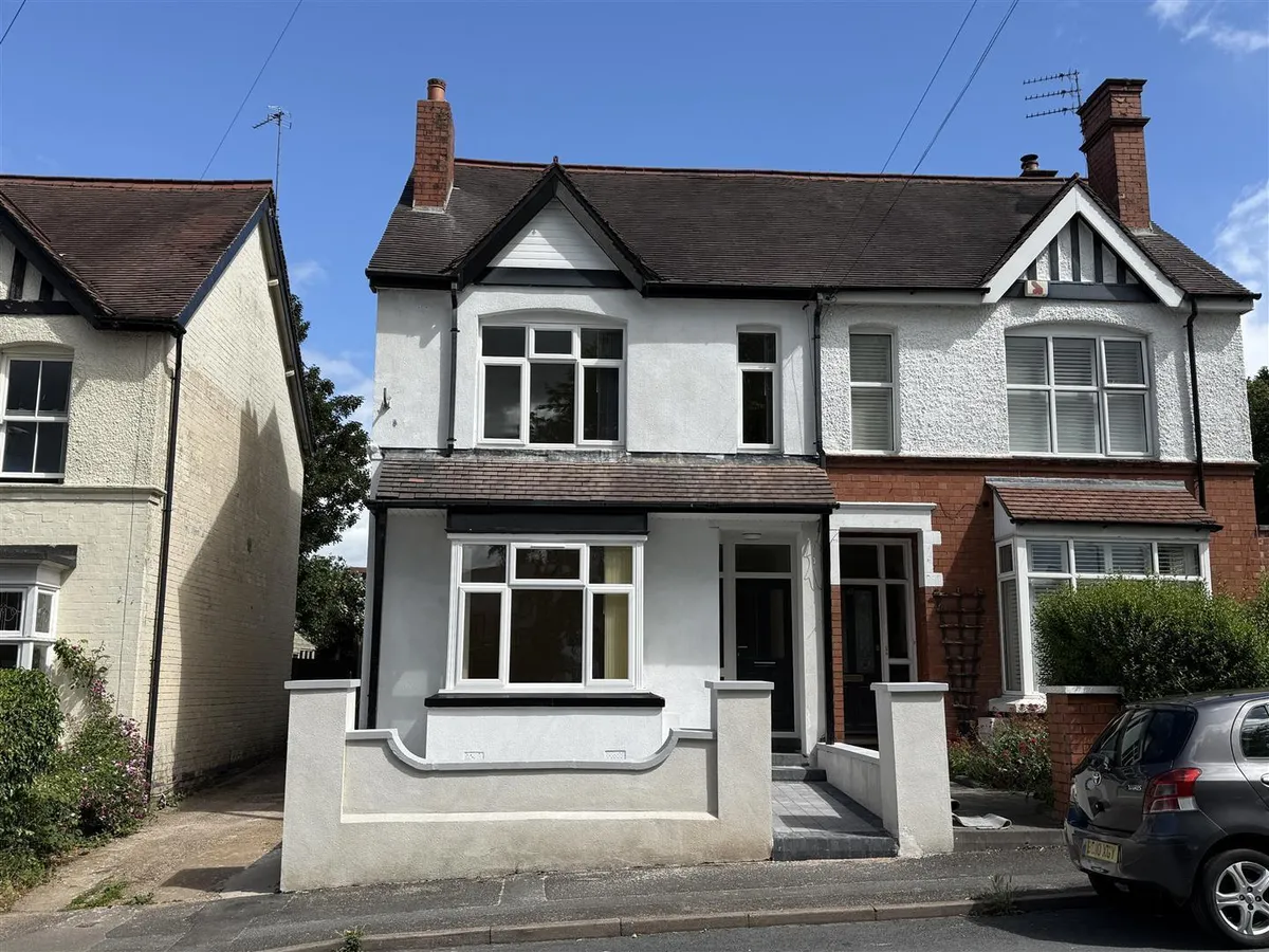 Westbourne Road, Penn