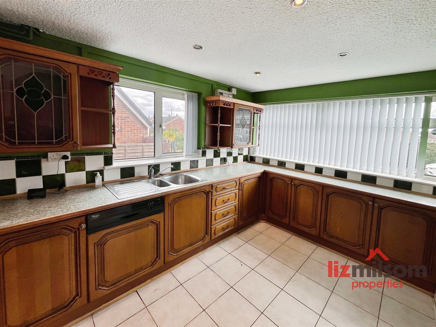 Westwood Park, Newhall, Swadlincote Image 5