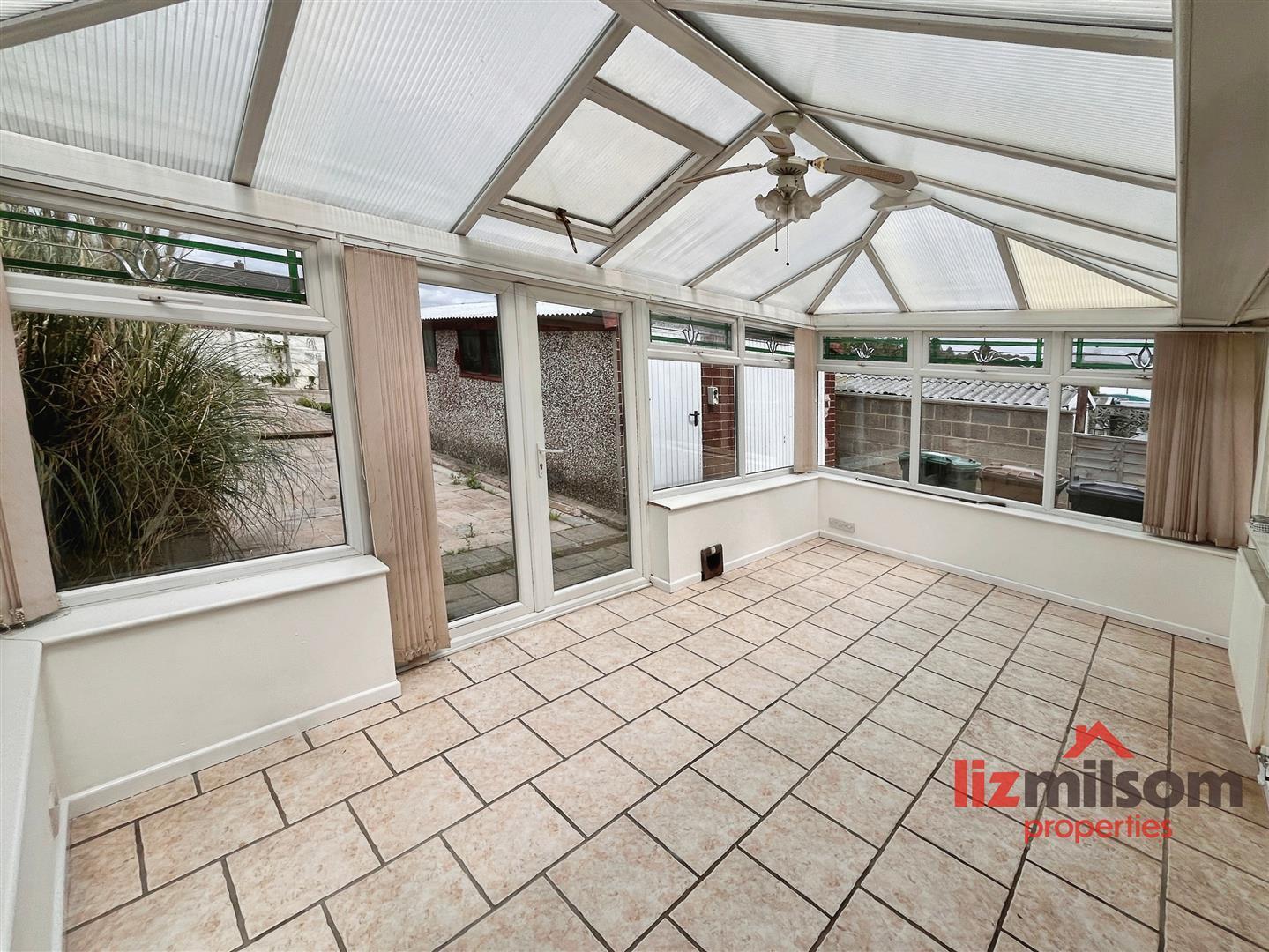 Westwood Park, Newhall, Swadlincote Image 9
