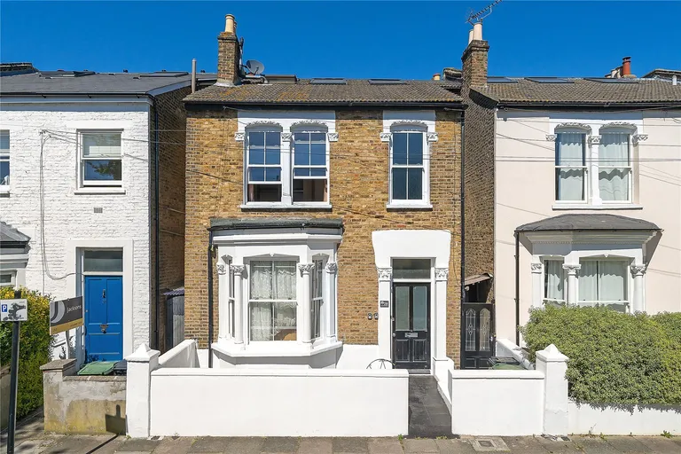 Winslade Road, London, SW2