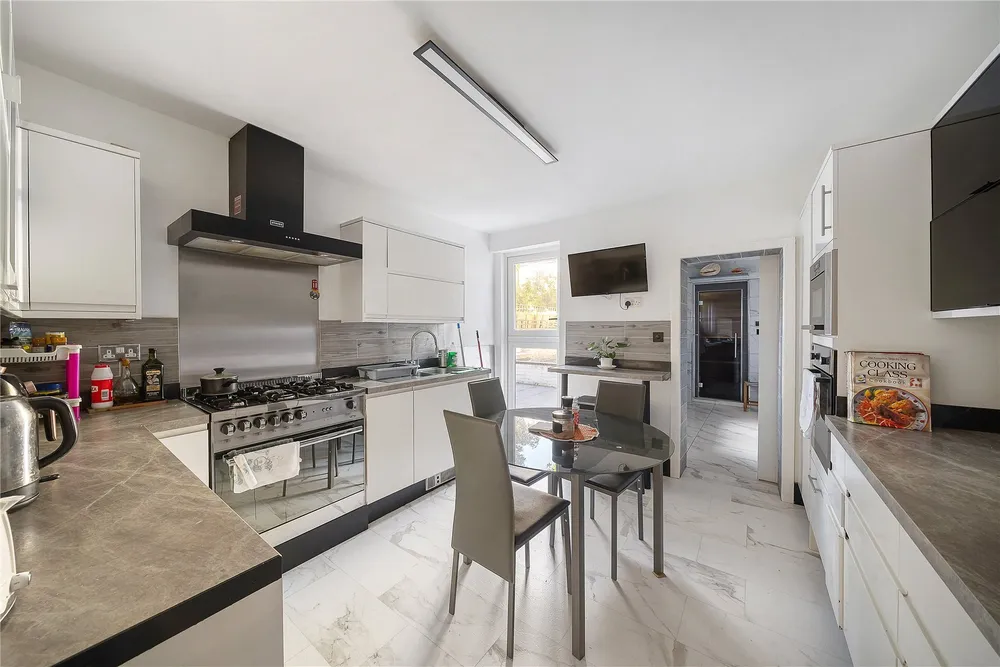 Winslade Road, London, SW2