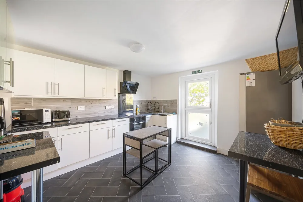 Winslade Road, London, SW2