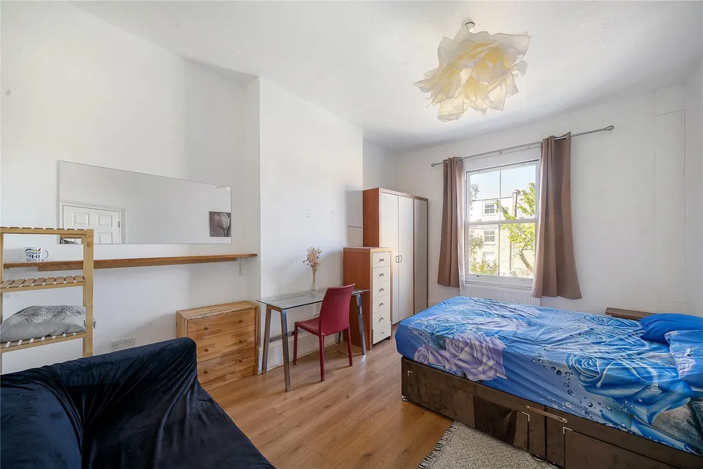 Winslade Road, London, SW2