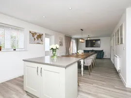 Hawthorn Way, Hellingly, Hailsham thumb 3