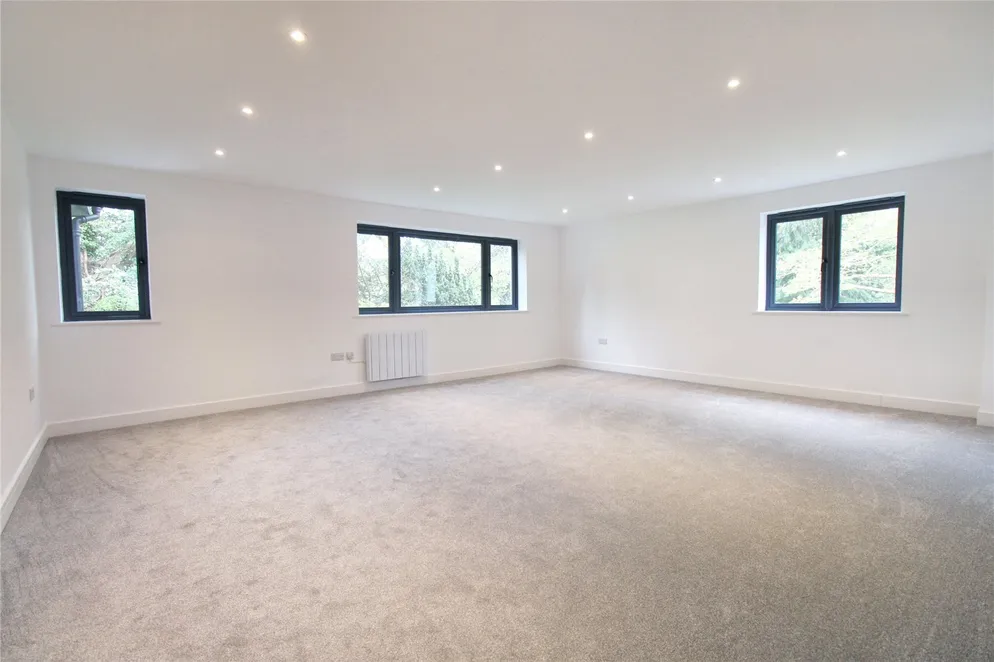 Property carousel item 5