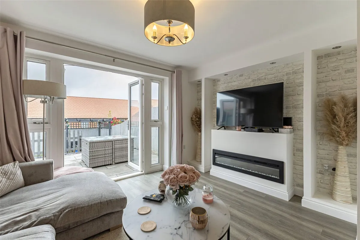 Blackmoor Drive, Basingstoke, RG24
