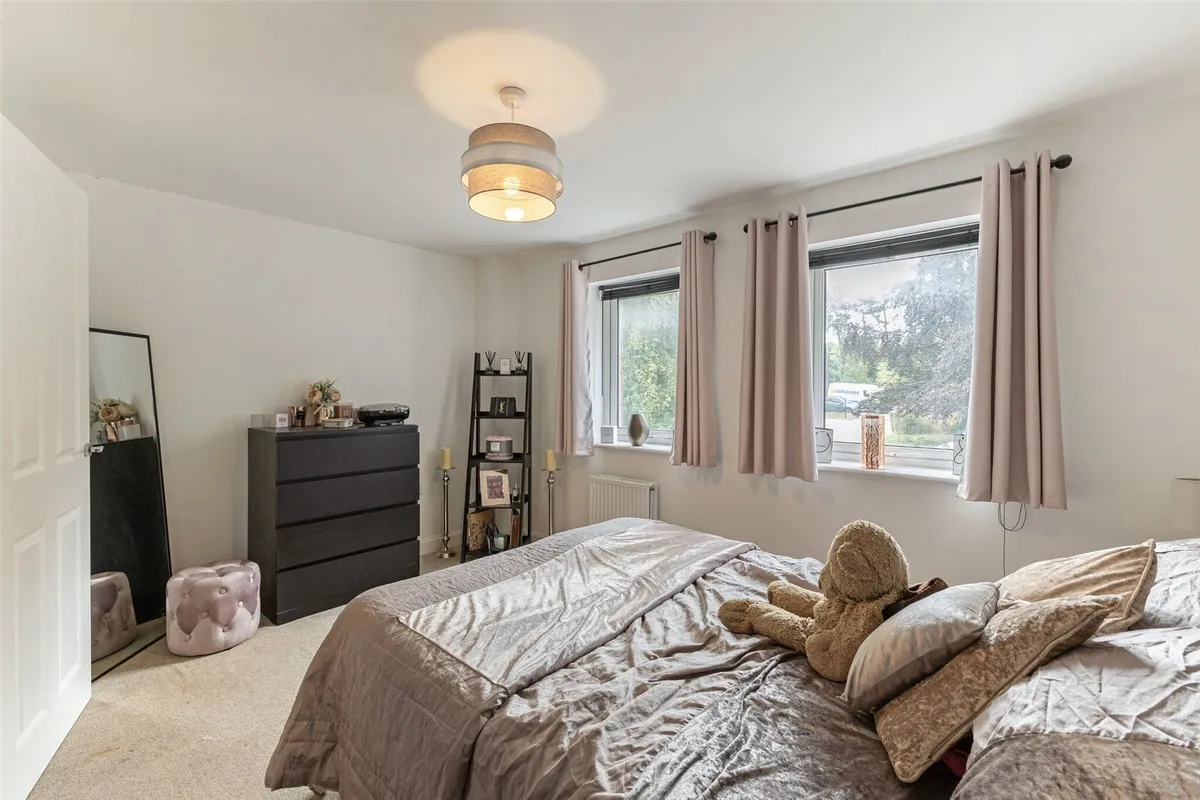 Blackmoor Drive, Basingstoke, RG24
