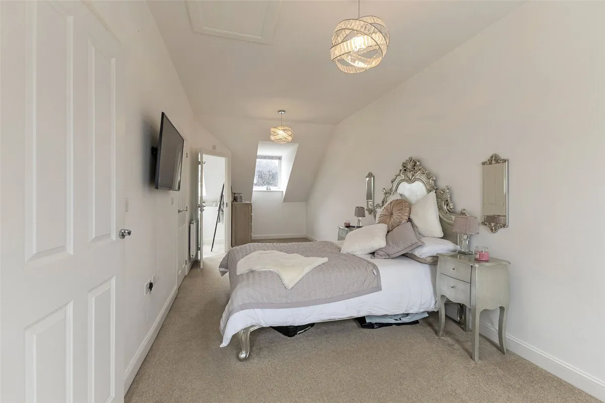 Blackmoor Drive, Basingstoke, RG24