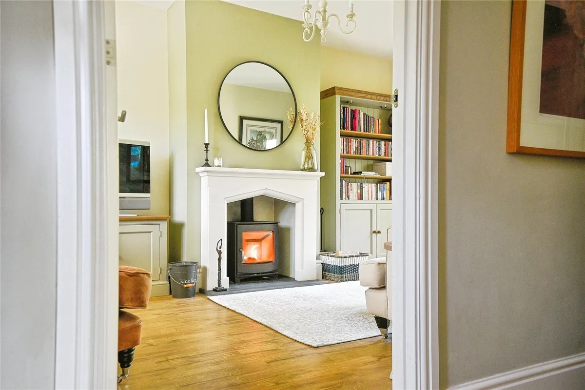 Old Railway Close, Lechlade, Gloucestershire, GL7