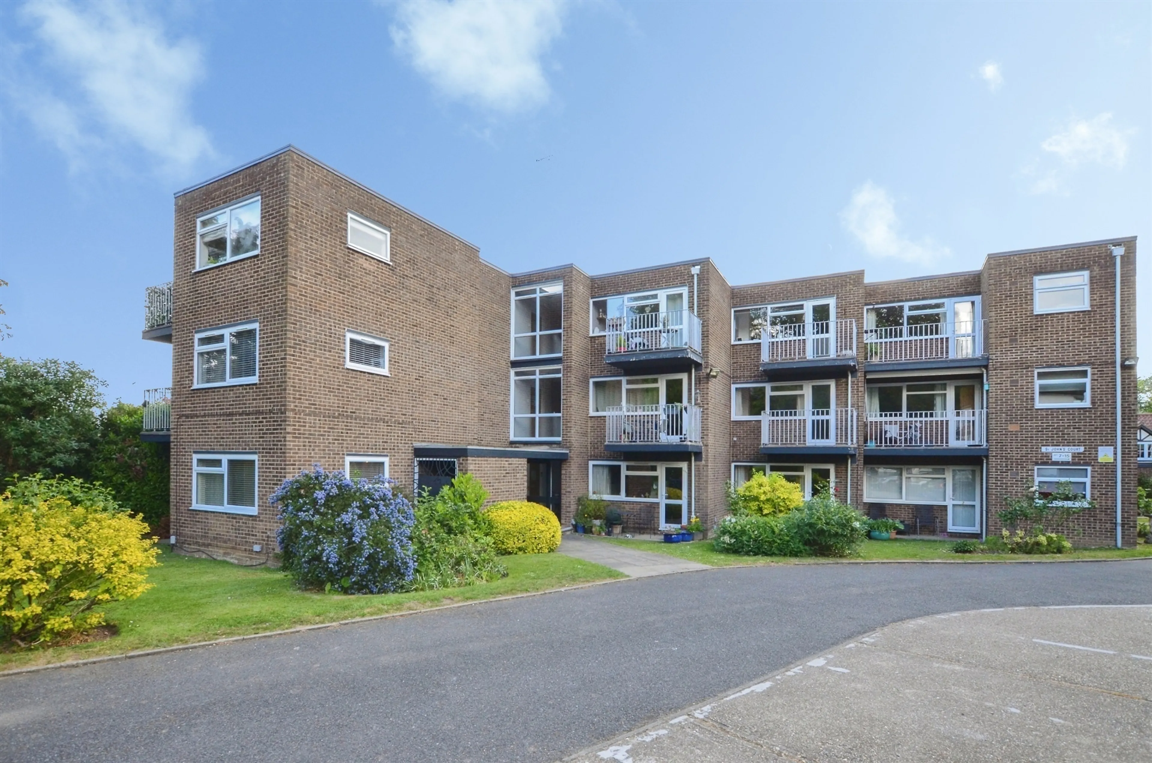 Property photo 0