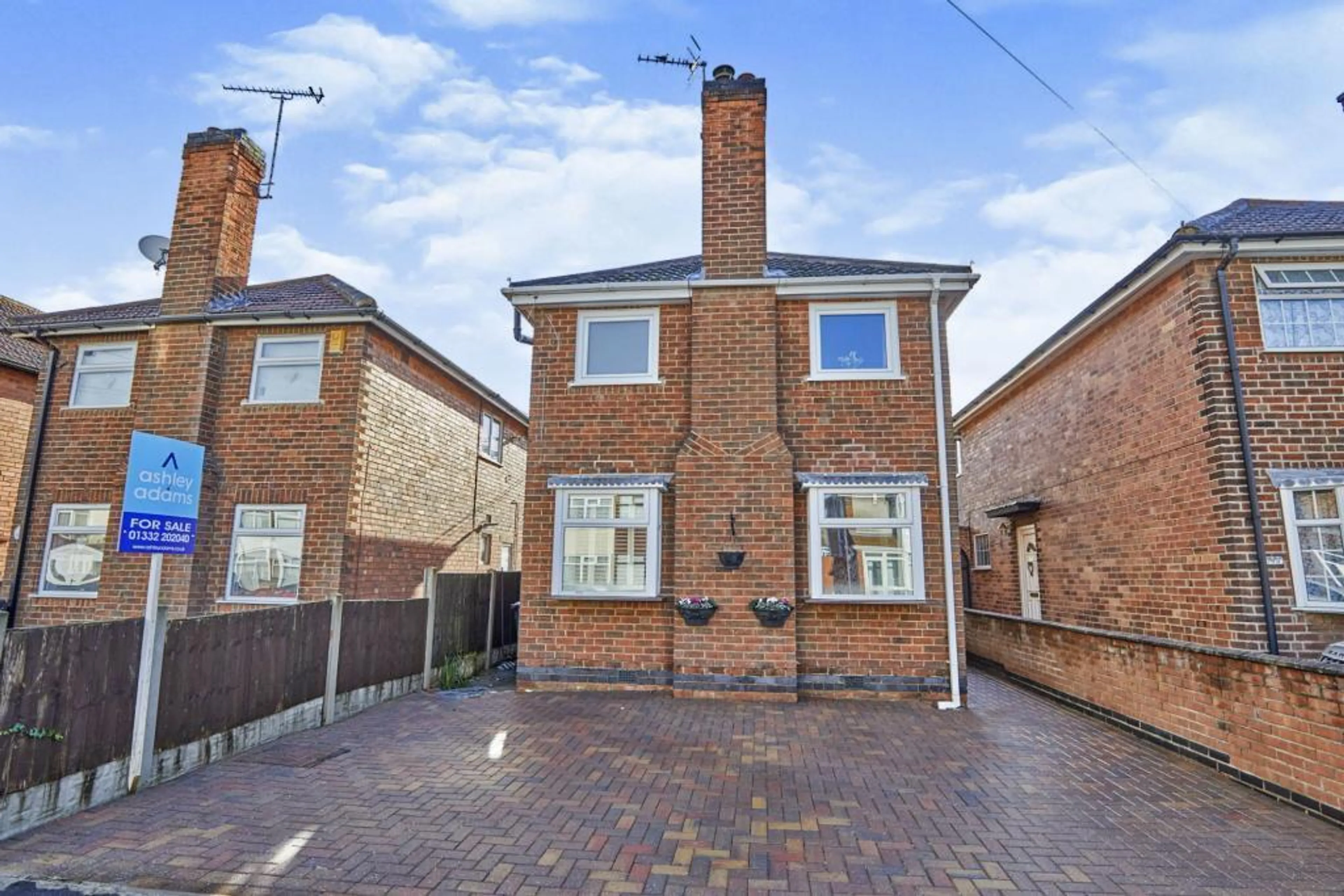 Property photo 0