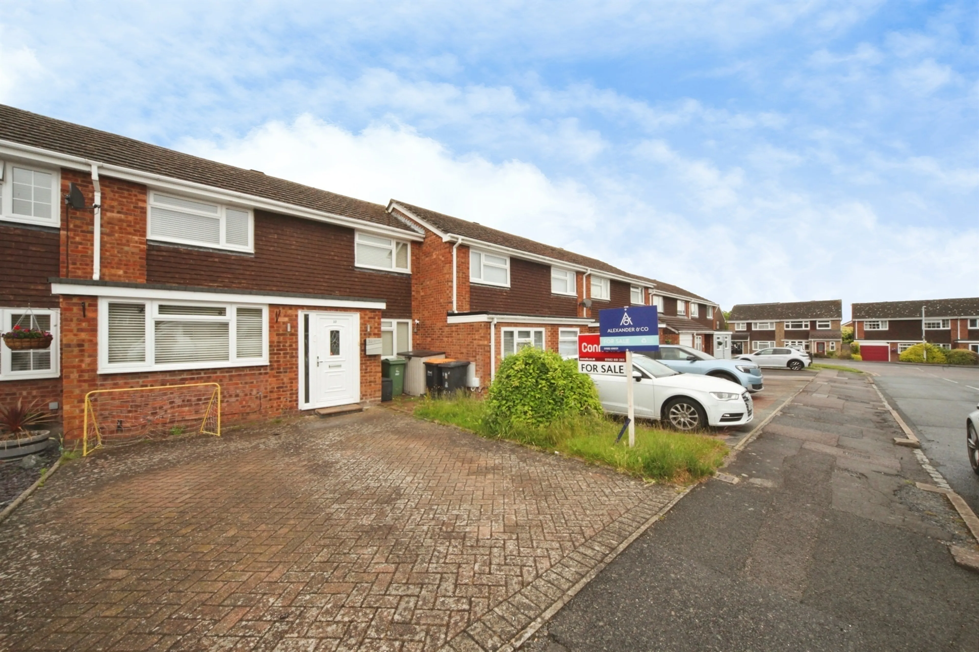 Property photo 0