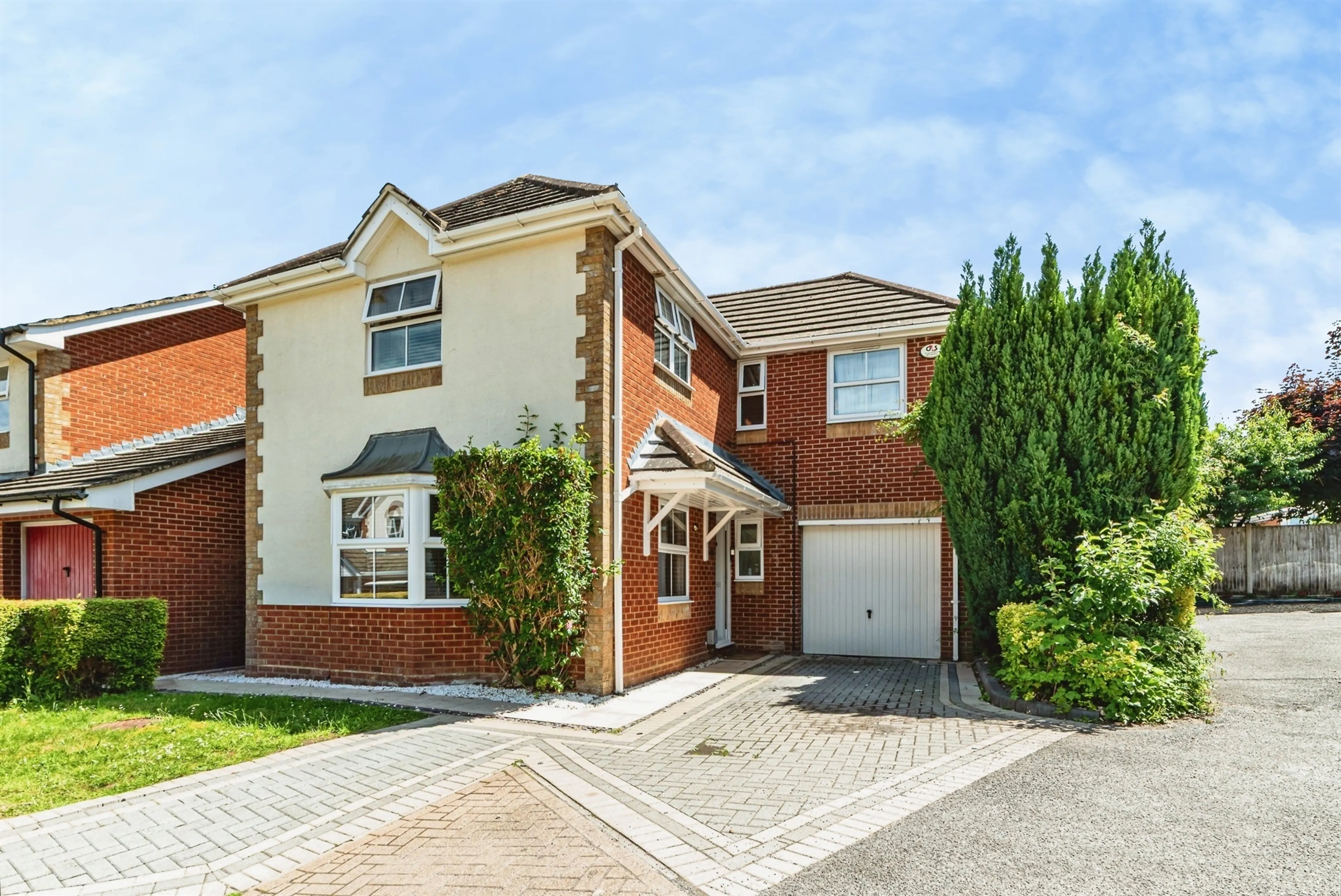 Property at Chatsworth Green, Hatch Warren, BASINGSTOKE