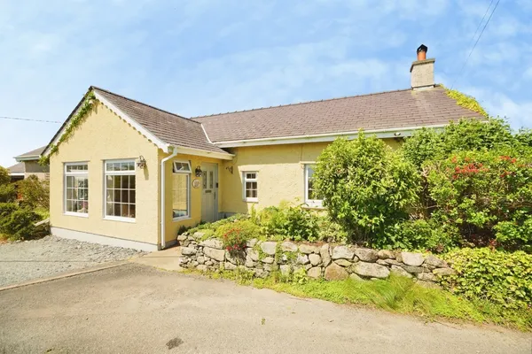 Nebo, Caernarfon, Gwynedd, LL54