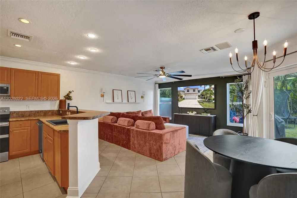11953 Donlin Dr, Wellington, FL 33414
