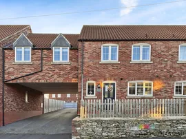 Eastfields, Bishop Norton, MARKET RASEN photo