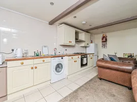 Halifax Road, BATLEY thumb 3
