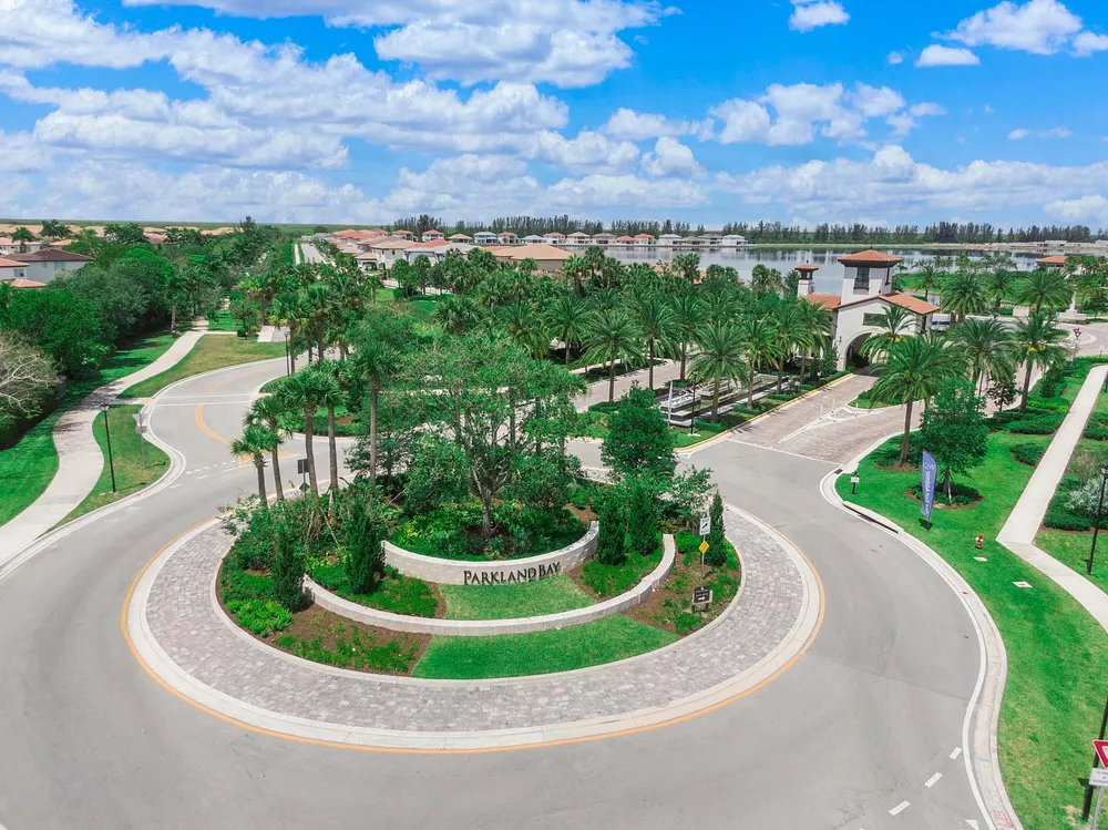 12745 Bayside Ct, Parkland, FL 33076