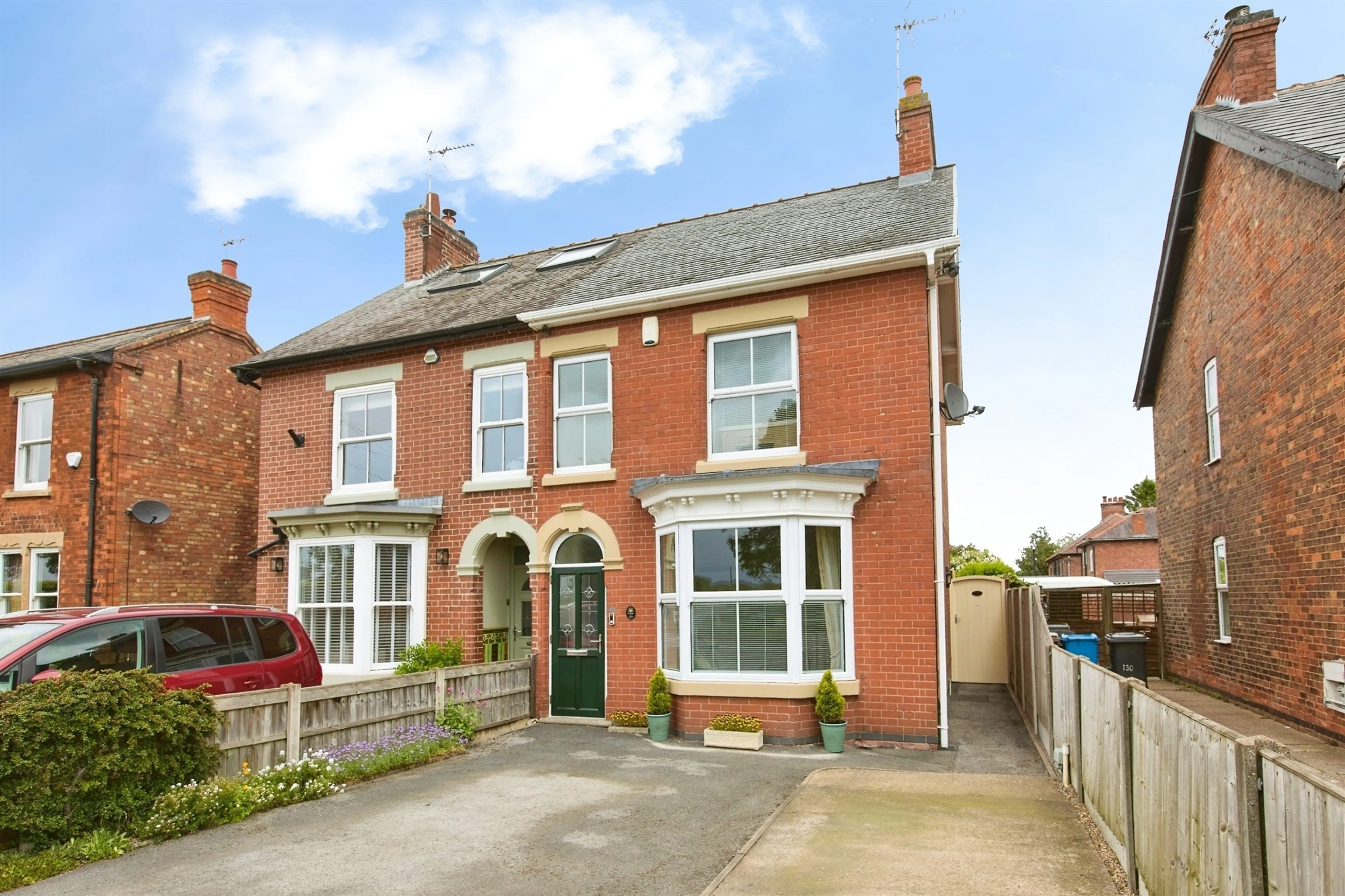 Property photo 0