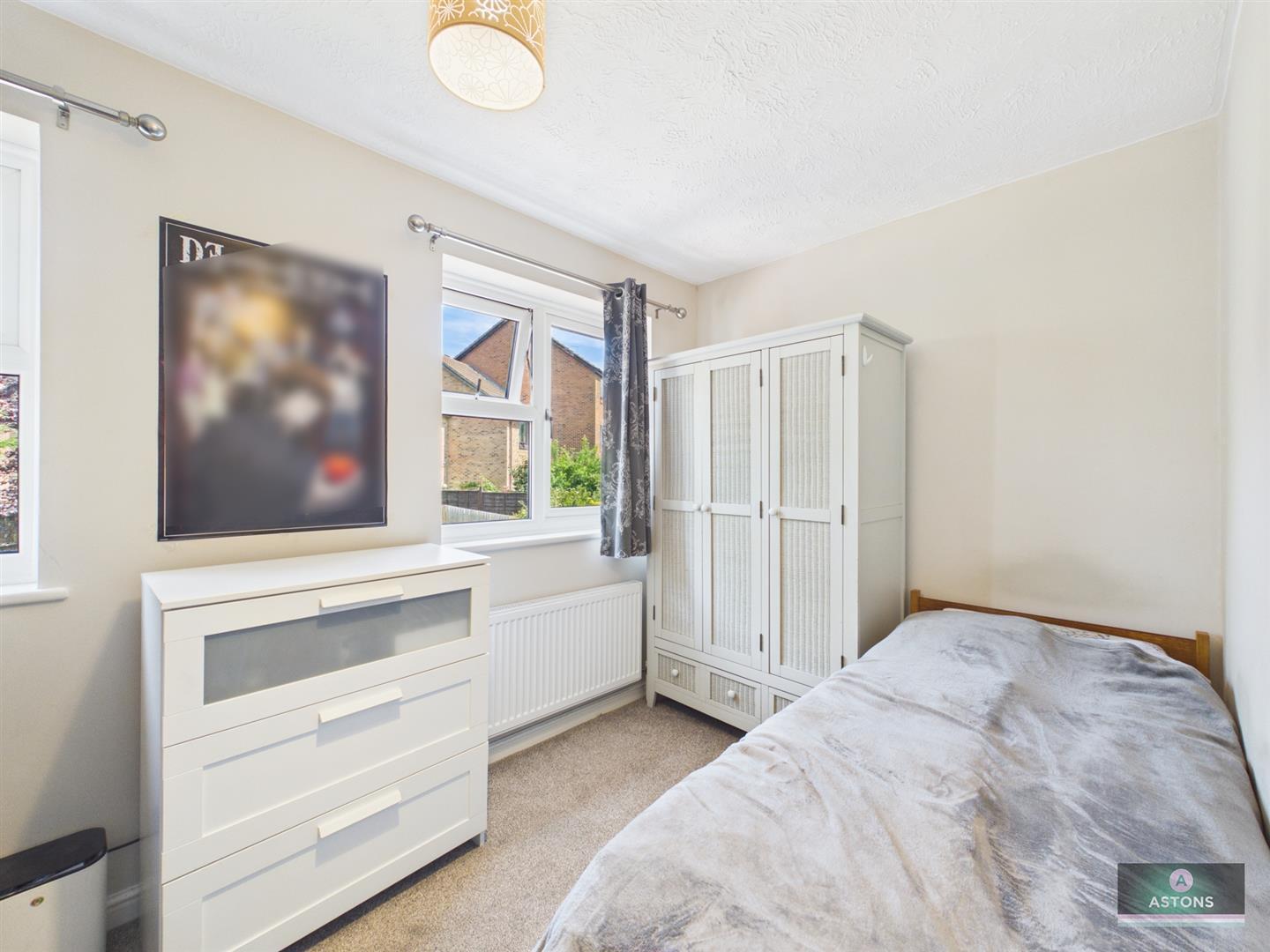 Verbania Way, East Grinstead Image 11