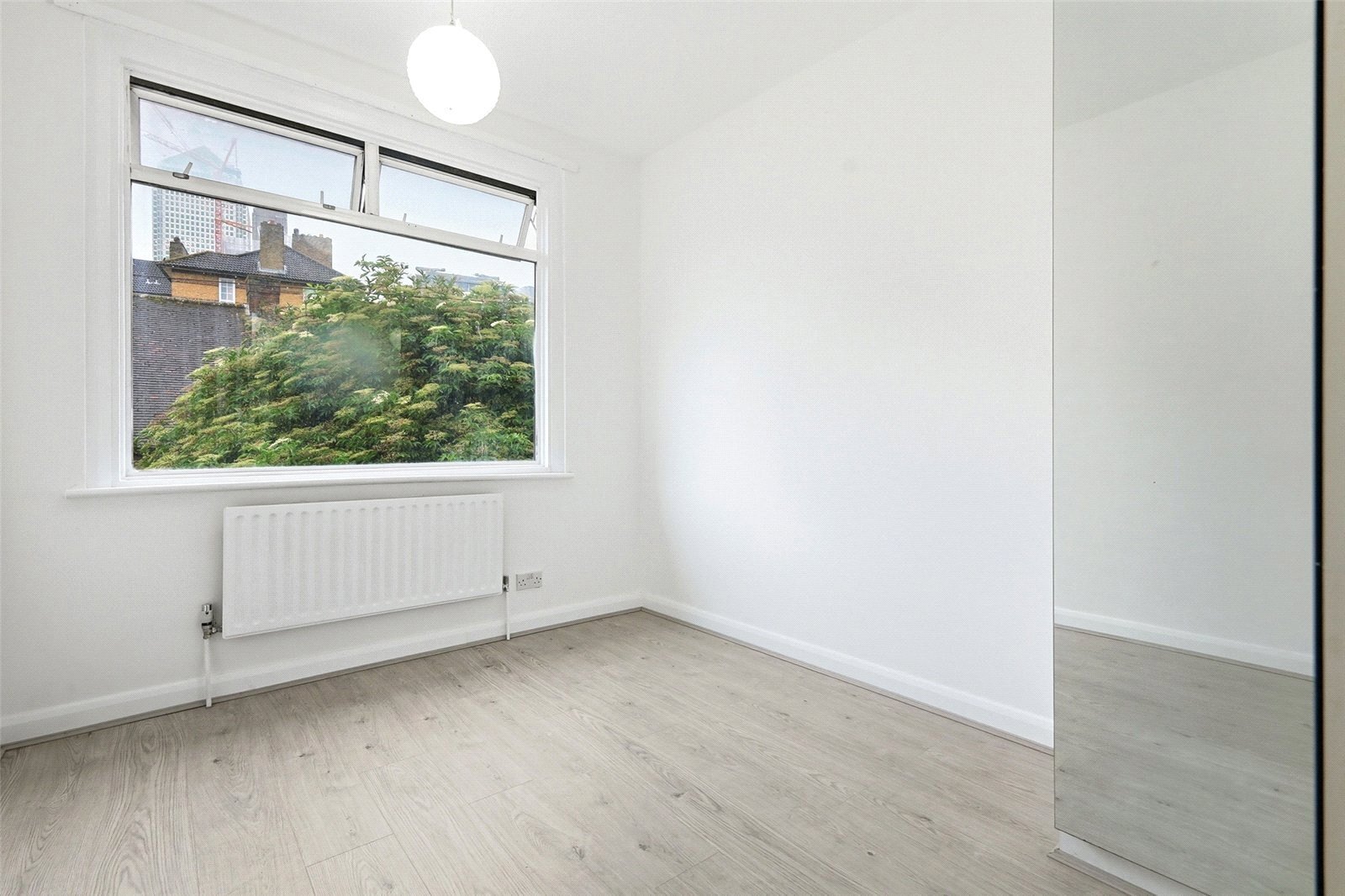 Malam Gardens, London, E14 Image 7