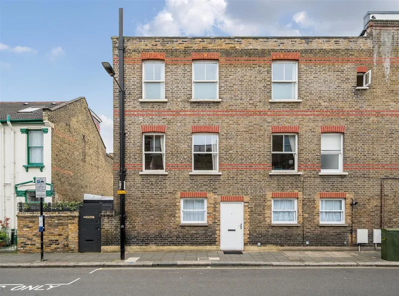 Kilburn Lane, London, W10