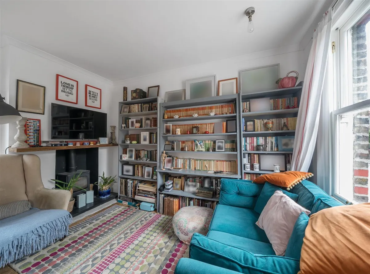 Kilburn Lane, London, W10