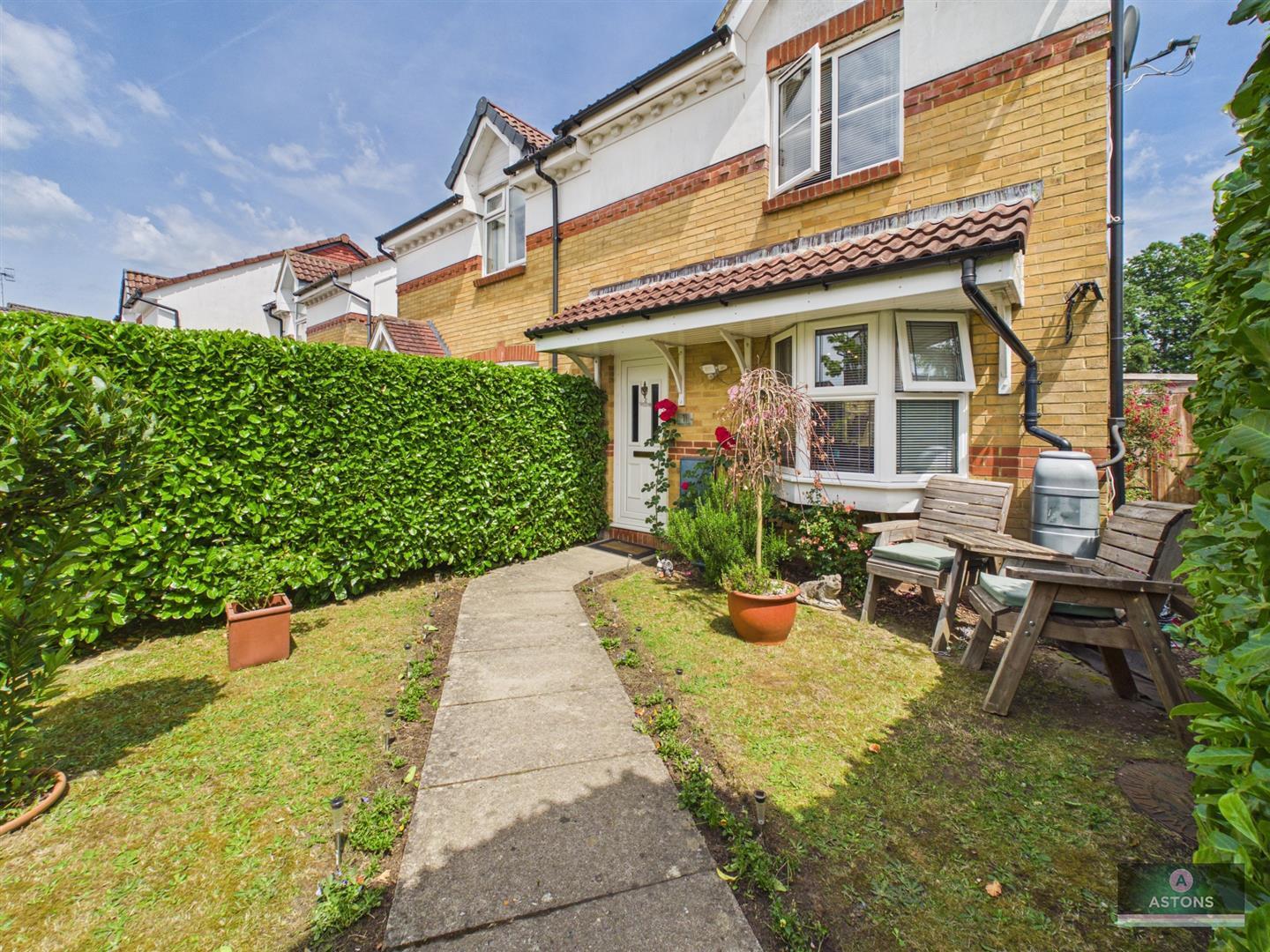 Bosham Road, Maidenbower, Crawley Image 1