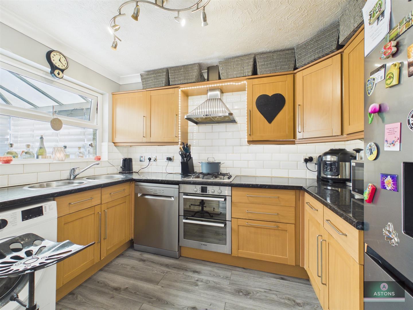Bosham Road, Maidenbower, Crawley Image 4