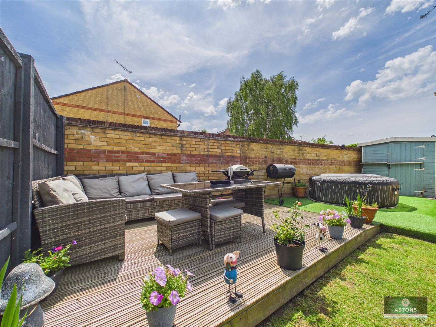 Bosham Road, Maidenbower, Crawley Image 15
