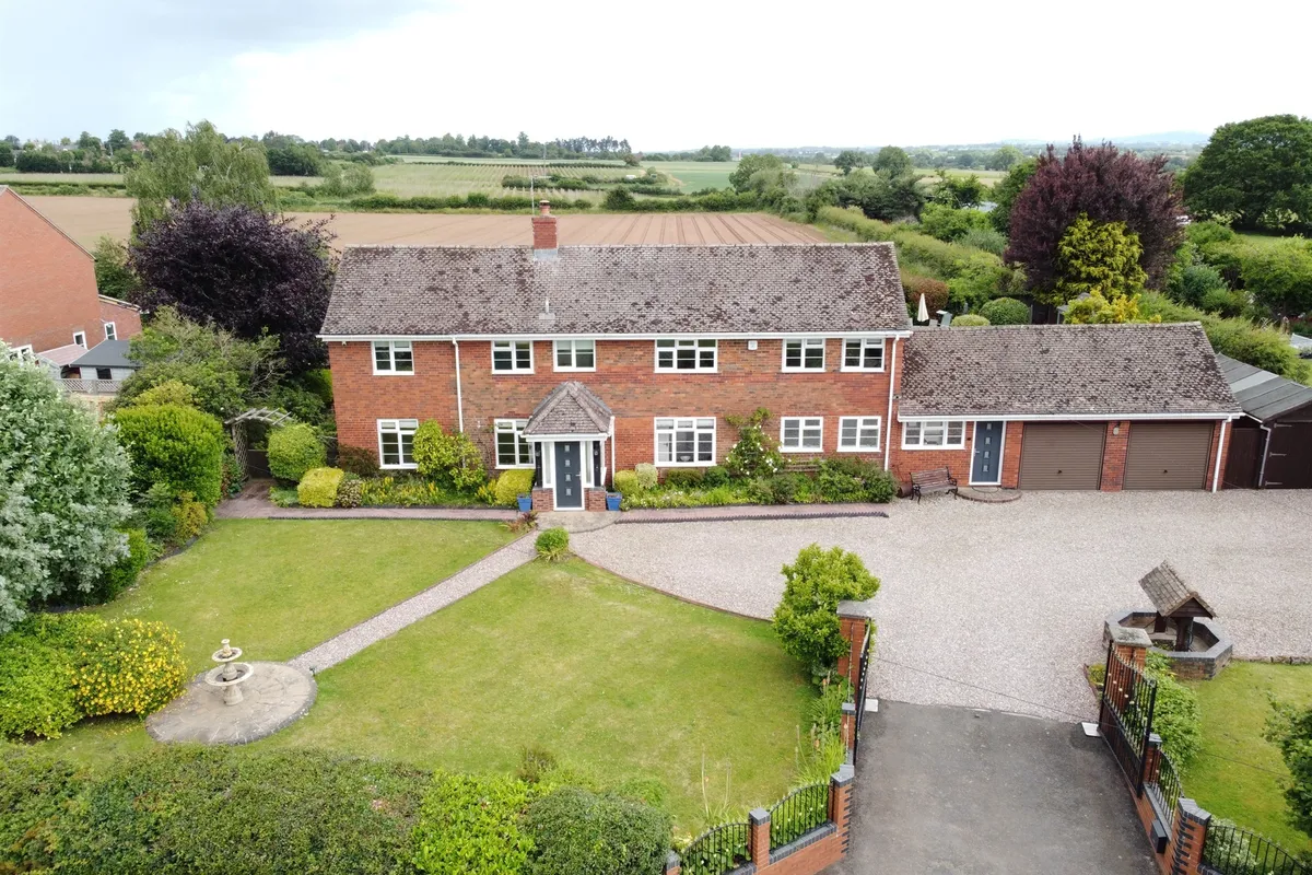 Stoney Lane, Crossway Green, STOURPORT-ON-SEVERN