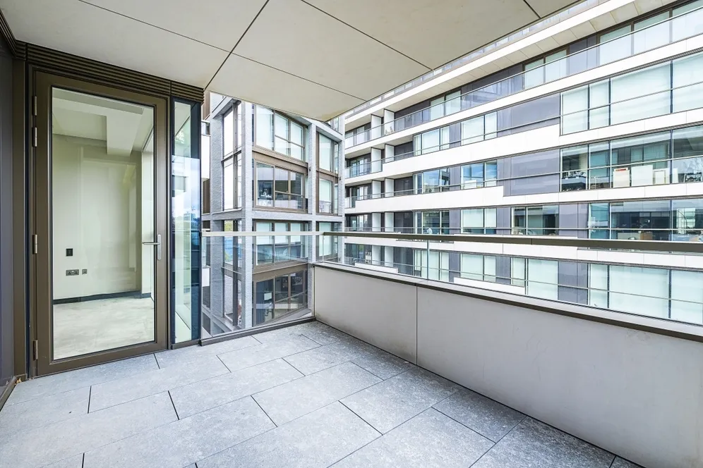 Balmoral House, One Tower Bridge, SE1 photo 9