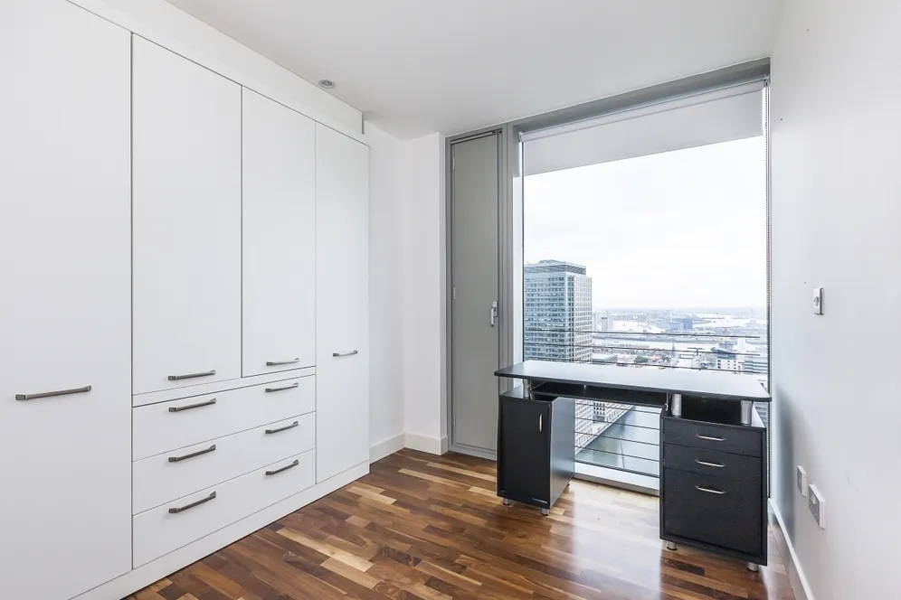 The Landmark, E14 photo 9