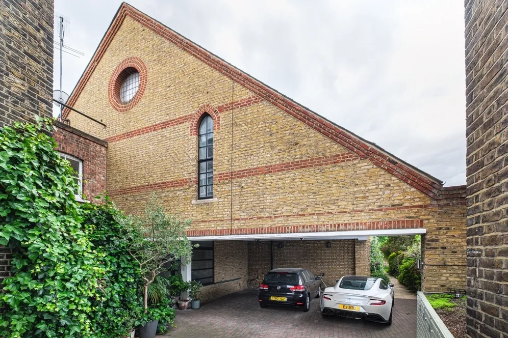 All Saints Close London SW8 photo 18